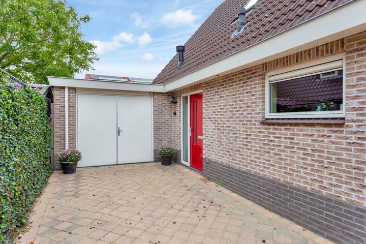 Vrijstaande woning te koop: Kievitsbloem 9, Elburg