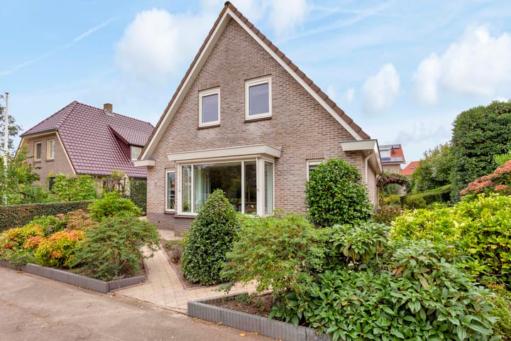 Vrijstaande woning te koop: Kievitsbloem 9, Elburg