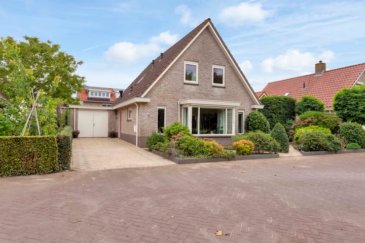 Vrijstaande woning te koop: Kievitsbloem 9, Elburg