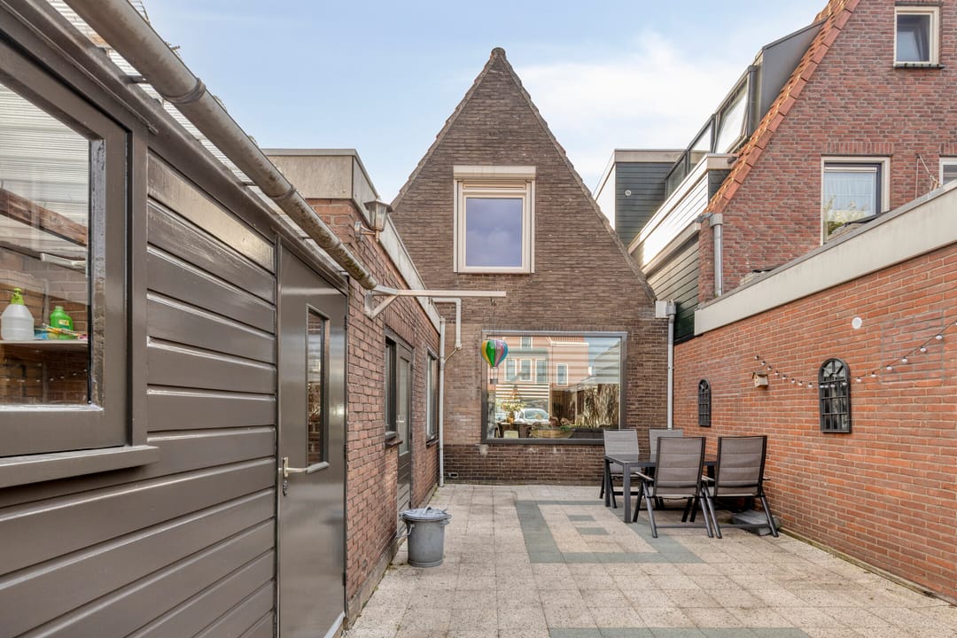 Foto 2 van Dirkslandstraat 8