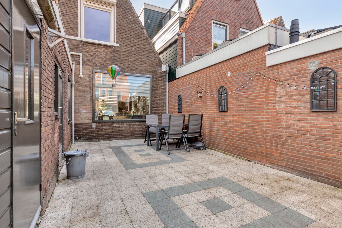 Foto 14 van Dirkslandstraat 8