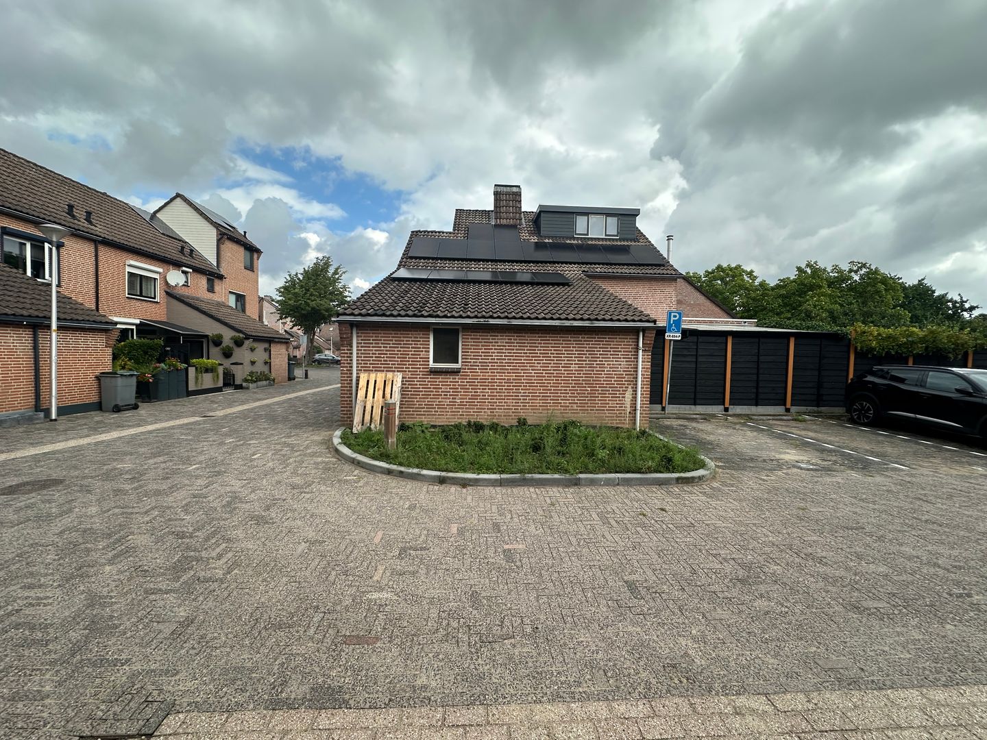 Bekijk foto 3 van Bessenmaat 27