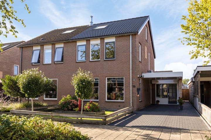 Photo 4 of De Savornin Lohmanstraat 18