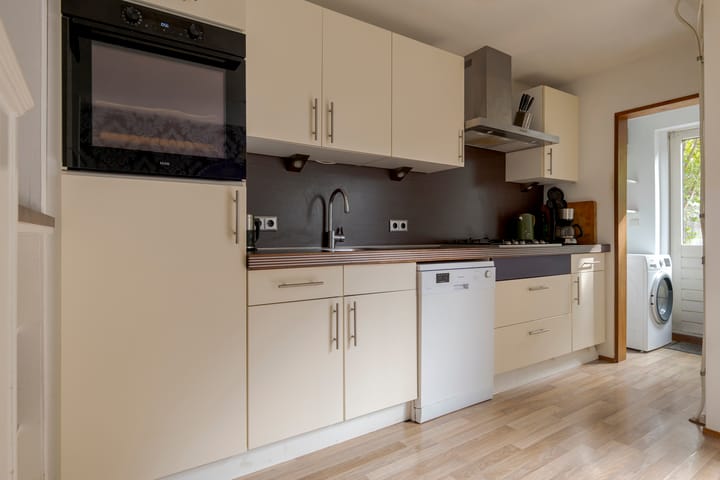 Tussenwoning te koop: Spoorstraat 13, Zwolle