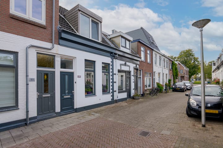 Tussenwoning te koop: Spoorstraat 13, Zwolle