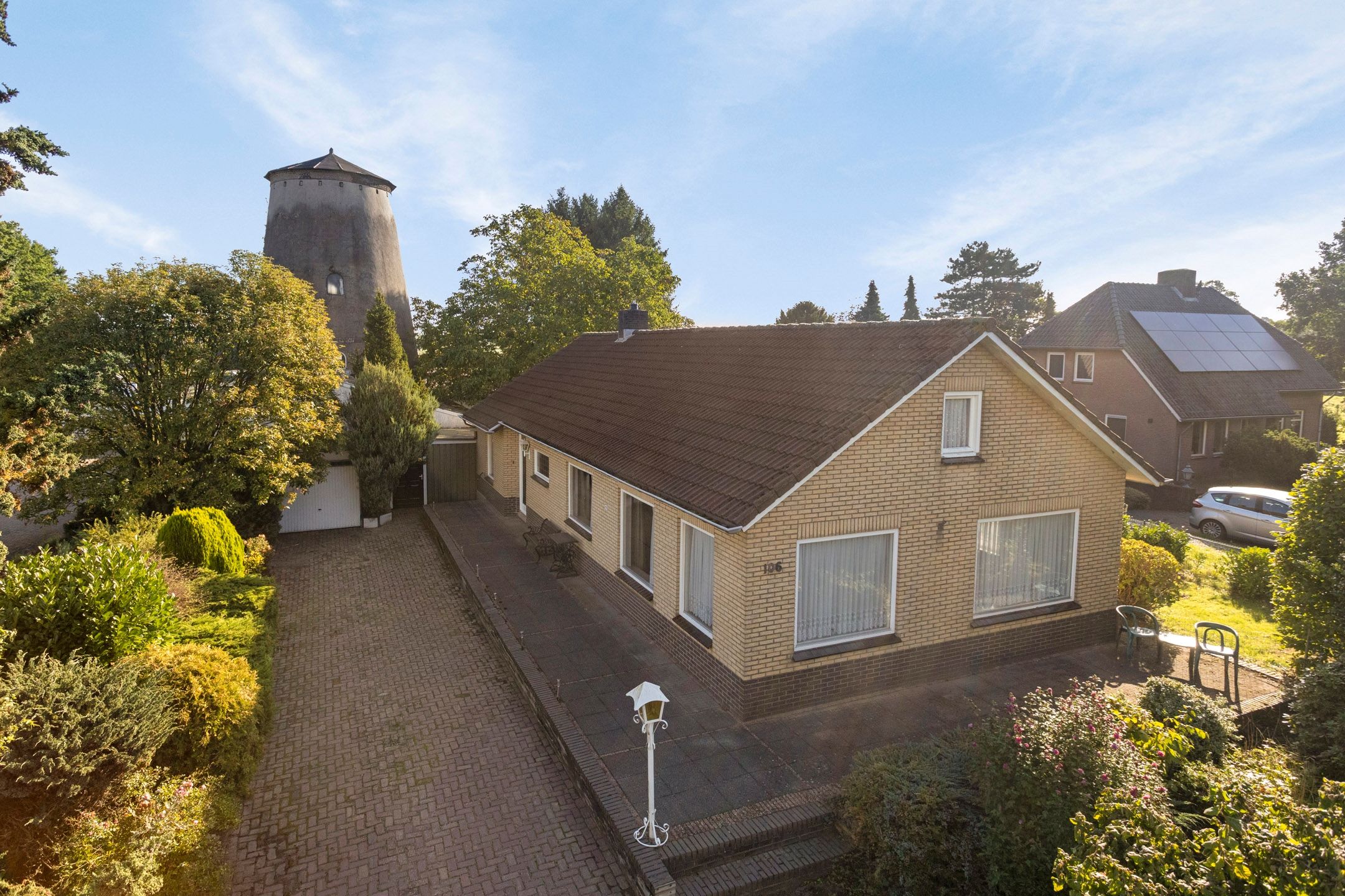 Grotestraat 106