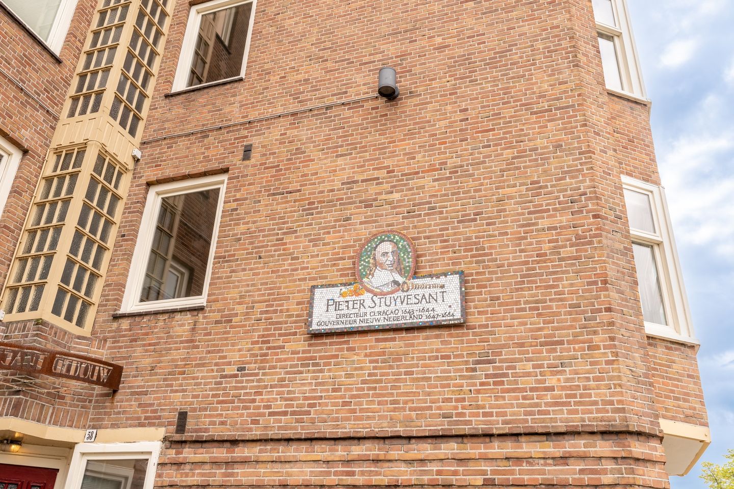 Foto 44 van Stuyvesantstraat 47-H