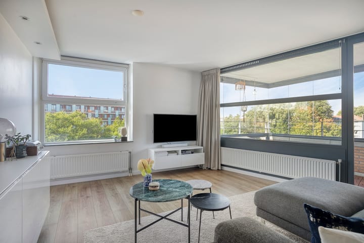 Appartement te koop: Jan van Duivenvoordestraat 159, Amsterdam