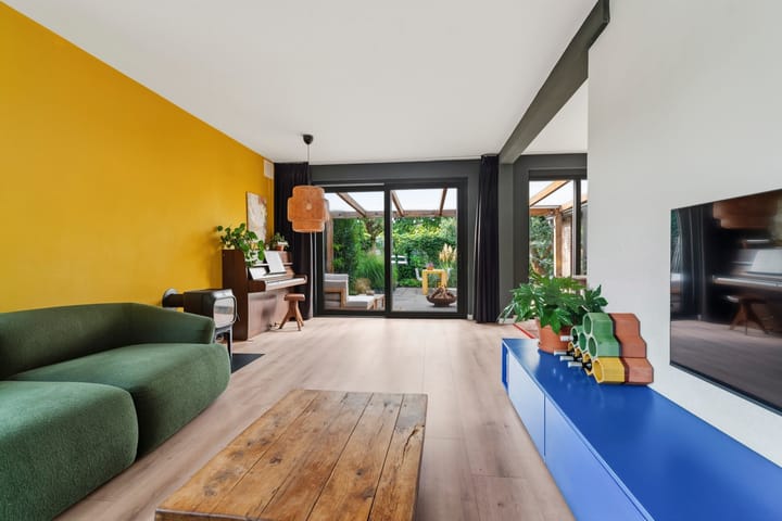 Vrijstaande woning te koop: Directeur Trompstraat 1, Ewijk