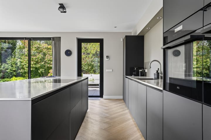 Vrijstaande woning te koop: Nassaulaan 36A, Baarn
