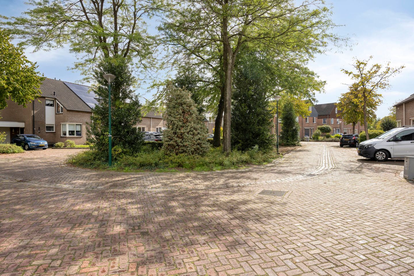 Photo 29 of Burgemeester van Hulstlaan 10