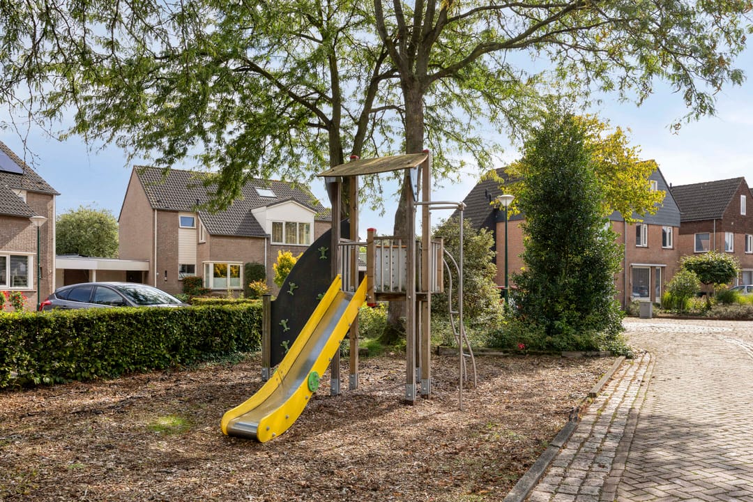 Photo 28 of Burgemeester van Hulstlaan 10