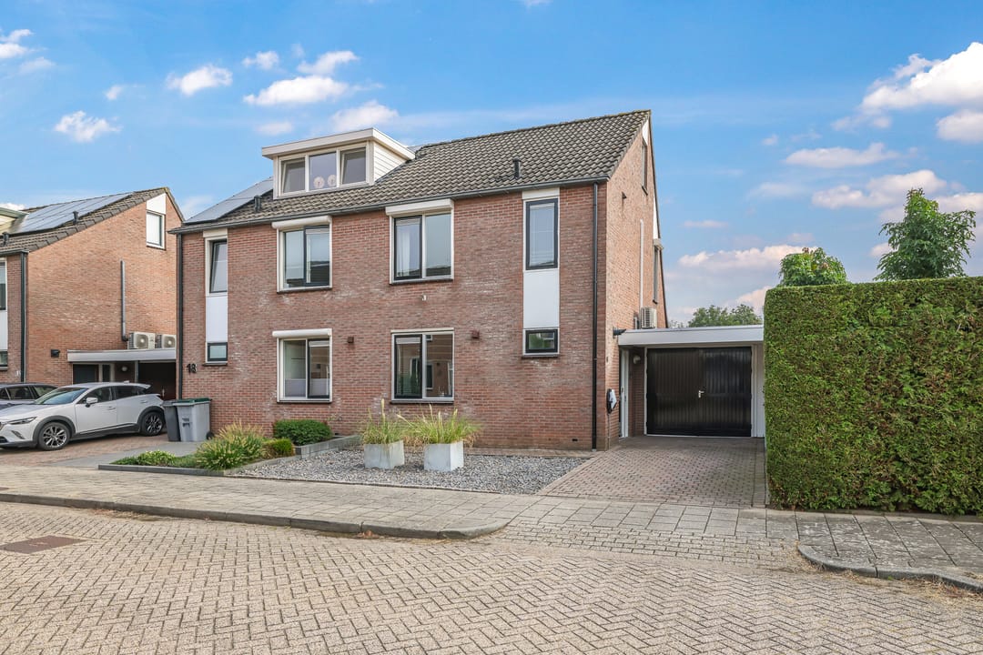 Photo 62 of Schoutstraat 16
