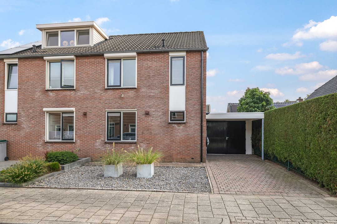 Photo 1 of Schoutstraat 16