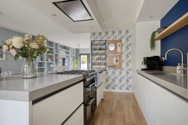Tussenwoning te koop: Tolgaarderstraat 16, Zwolle
