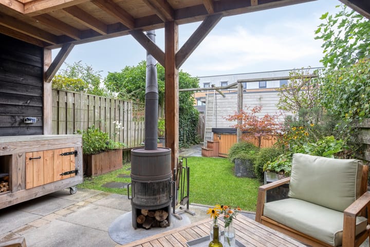 Tussenwoning te koop: Tolgaarderstraat 16, Zwolle