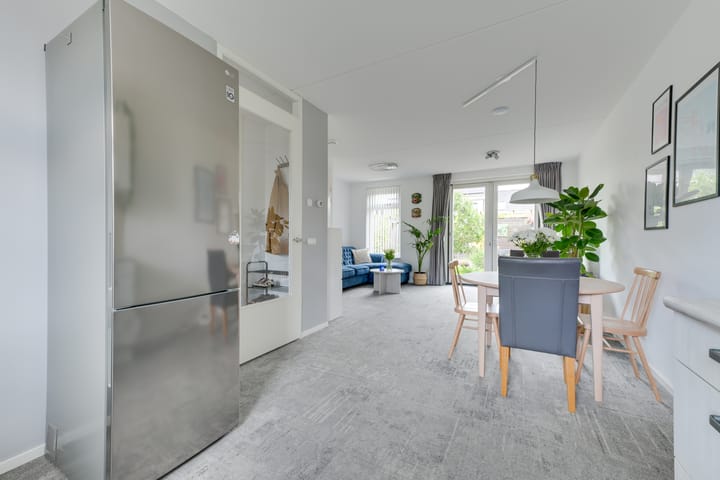 Tussenwoning te koop: Oprijlaan 24, De Goorn