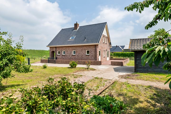 Vrijstaande woning te koop: Rijnbandijk 17, Ingen