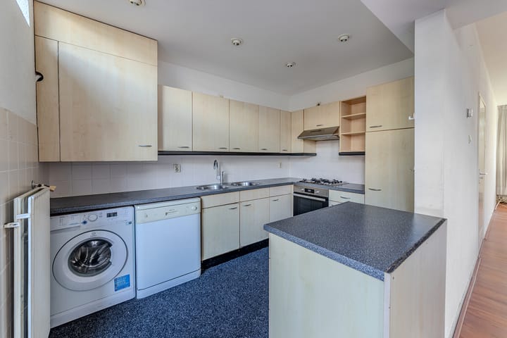 Tussenwoning te koop: Gunterstein 57, Amsterdam
