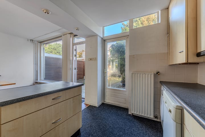 Tussenwoning te koop: Gunterstein 57, Amsterdam