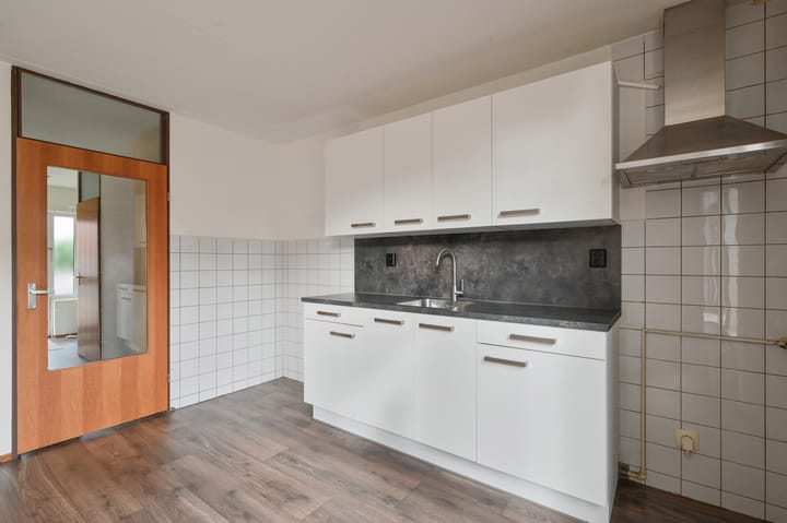 Tussenwoning te koop: Havikskruid 87, Zeewolde