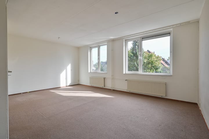 Tussenwoning te koop: Havikskruid 87, Zeewolde