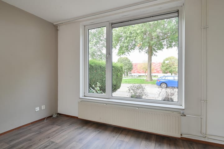 Tussenwoning te koop: Havikskruid 87, Zeewolde