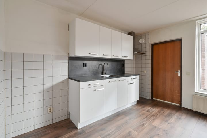 Tussenwoning te koop: Havikskruid 87, Zeewolde