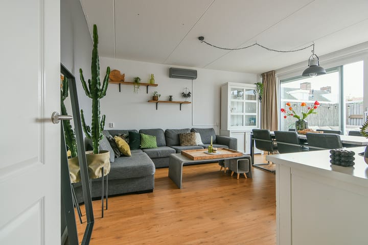 Appartement te koop: Venneperhof 10, Nieuw-Vennep