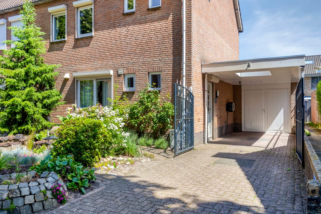 Foto 46 van Lucia Eijckenstraat 72