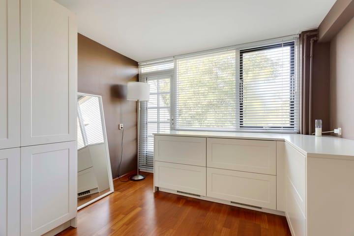 Twee-onder-één-kap te koop: A. Vogelstraat 3, Elburg