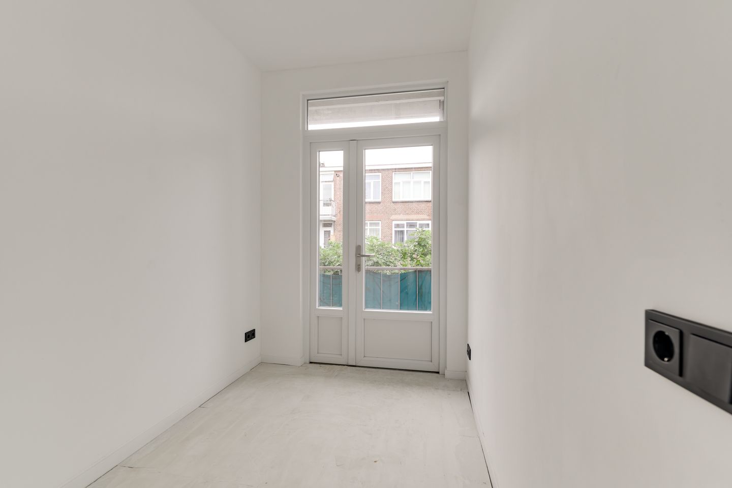 Photo 14 of Naarderstraat 97