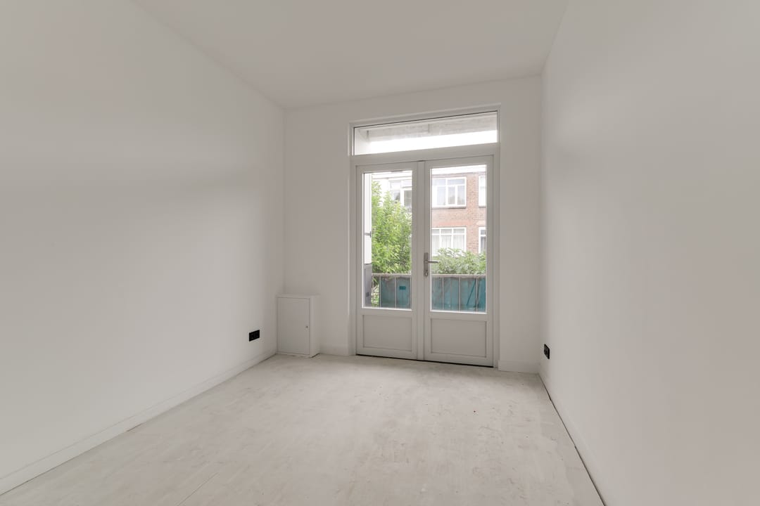 Photo 23 of Naarderstraat 97