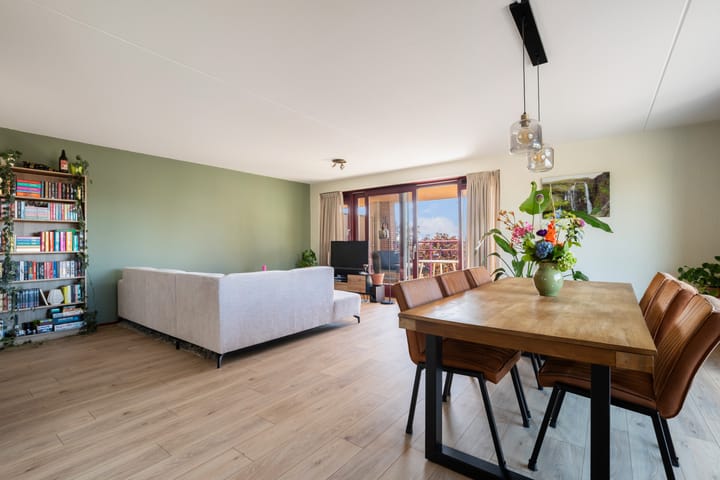 Appartement te koop: Oostlaan 55, Pijnacker