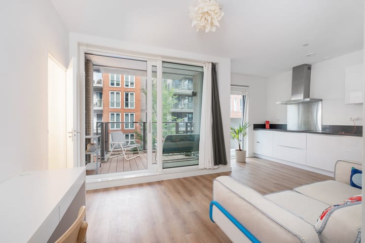 Appartement te koop: Charley Tooropgracht 163, Diemen