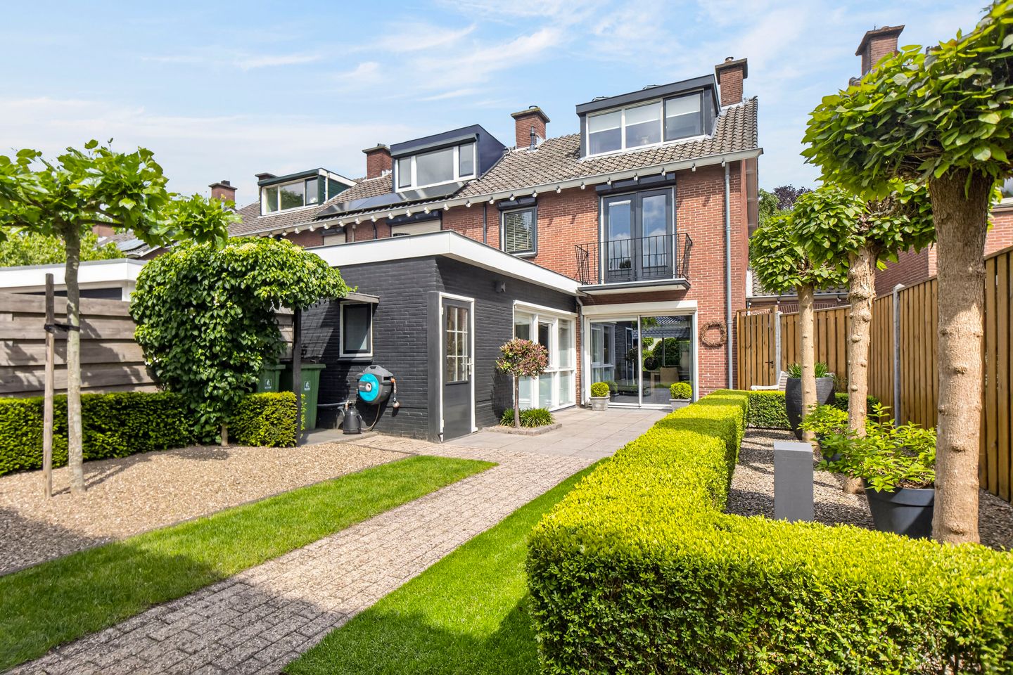 Foto 49 van De Ruyterstraat 33