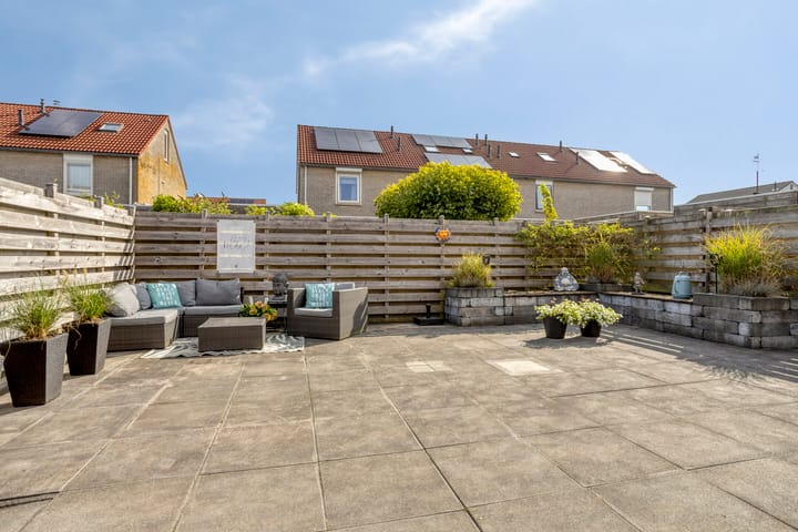 Hoekwoning te koop: Trêd 77, Sneek