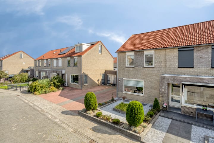 Hoekwoning te koop: Trêd 77, Sneek