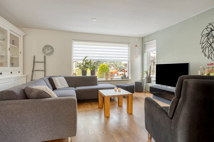 Hoekwoning te koop: Trêd 77, Sneek