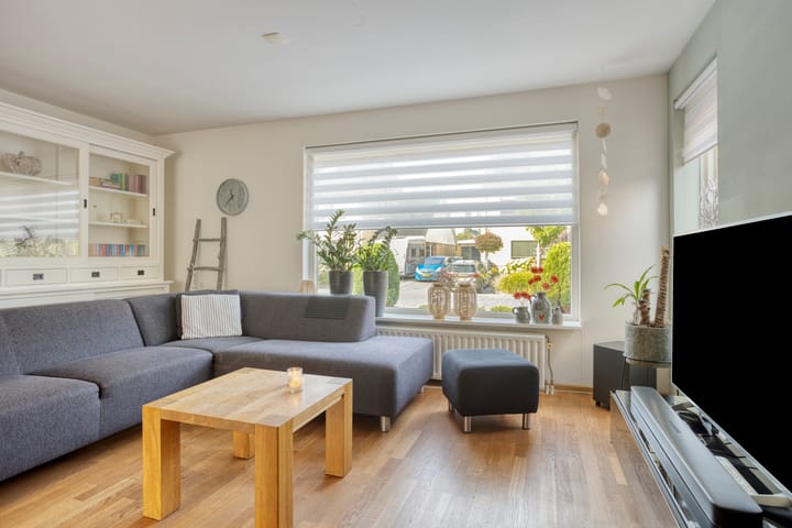 Hoekwoning te koop: Trêd 77, Sneek