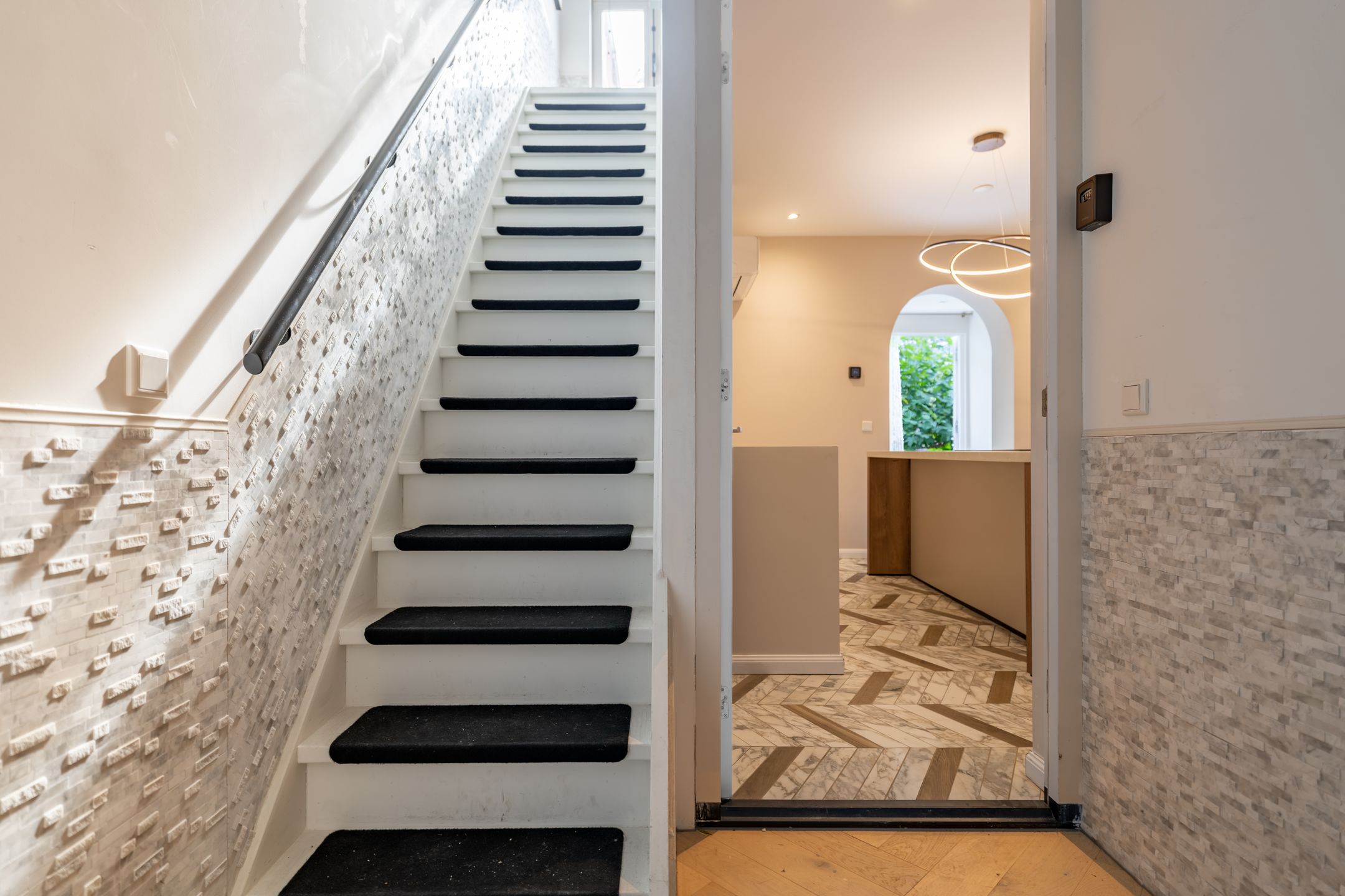 Appartement Pieter Cornelisz. Hooftstraat 141-D — foto 2