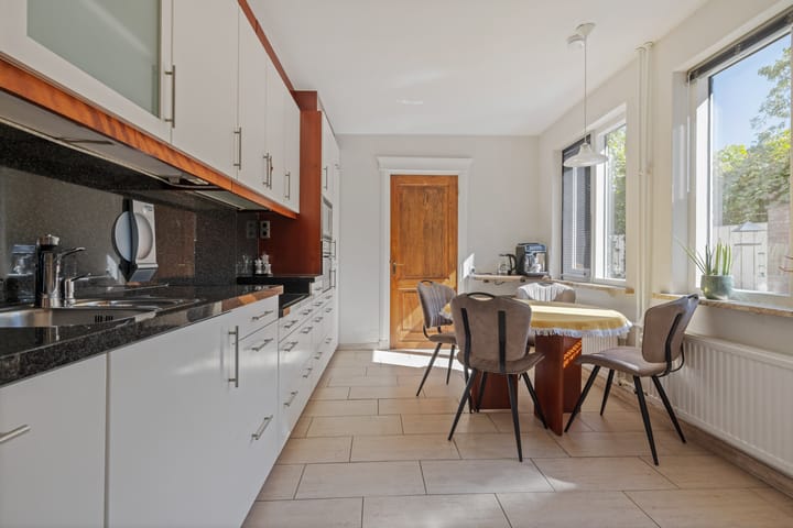 Vrijstaande woning te koop: Broekweg 222, Veldhoven
