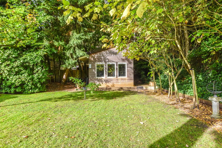 Vrijstaande woning te koop: Breeweg 7, Laren (Nh)