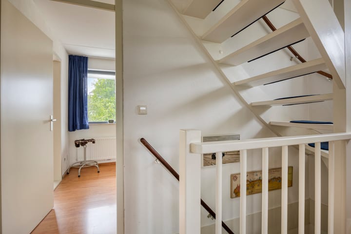Twee-onder-één-kap te koop: Waterleliesingel 29, Helmond
