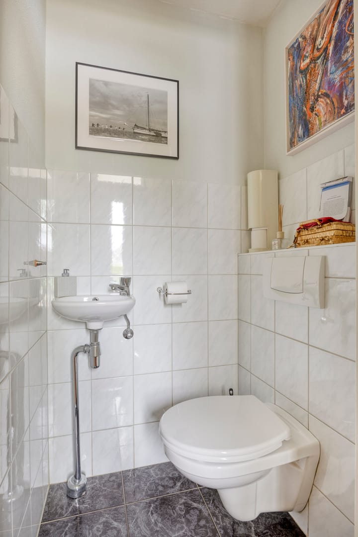 Twee-onder-één-kap te koop: Waterleliesingel 29, Helmond