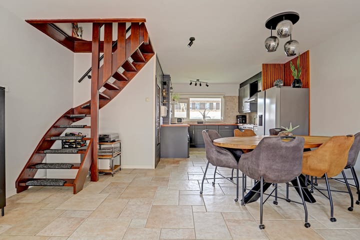 Tussenwoning te koop: Slingehof 10, Ridderkerk
