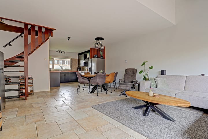 Tussenwoning te koop: Slingehof 10, Ridderkerk