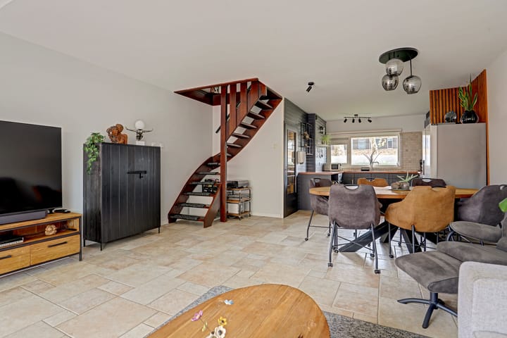 Tussenwoning te koop: Slingehof 10, Ridderkerk