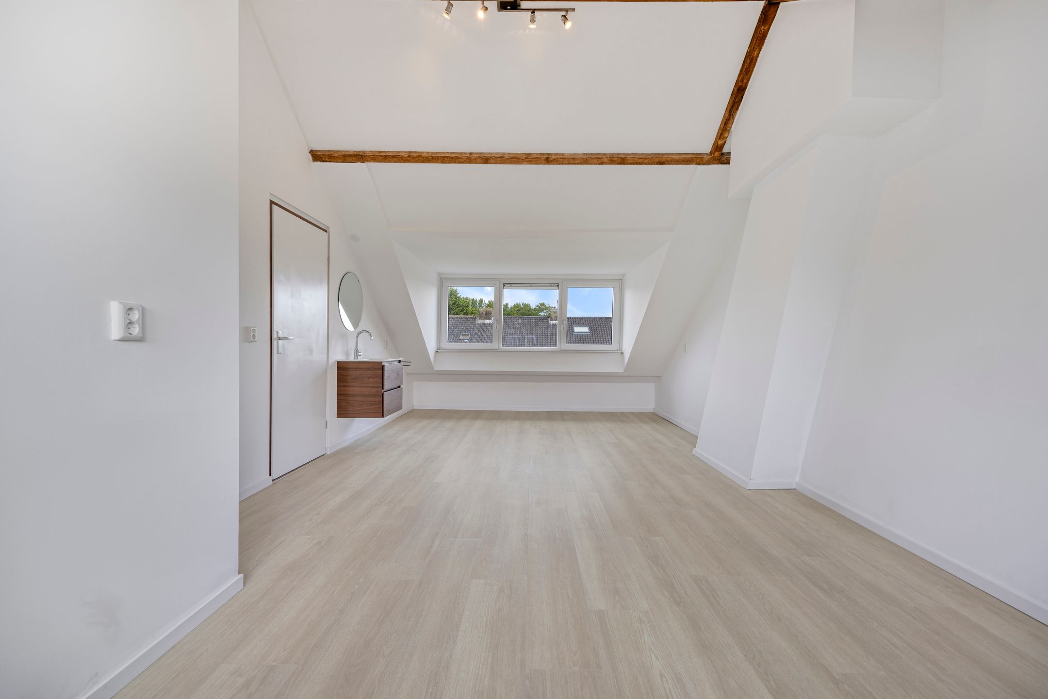 Photo 24 of Van Warmondlaan 3