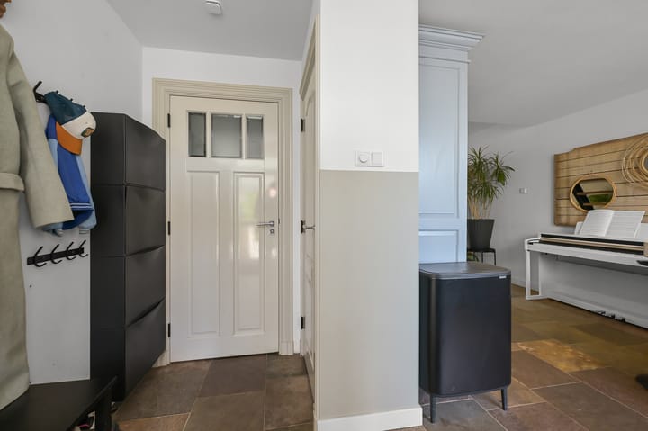 Tussenwoning te koop: Kantershof 567, Amsterdam